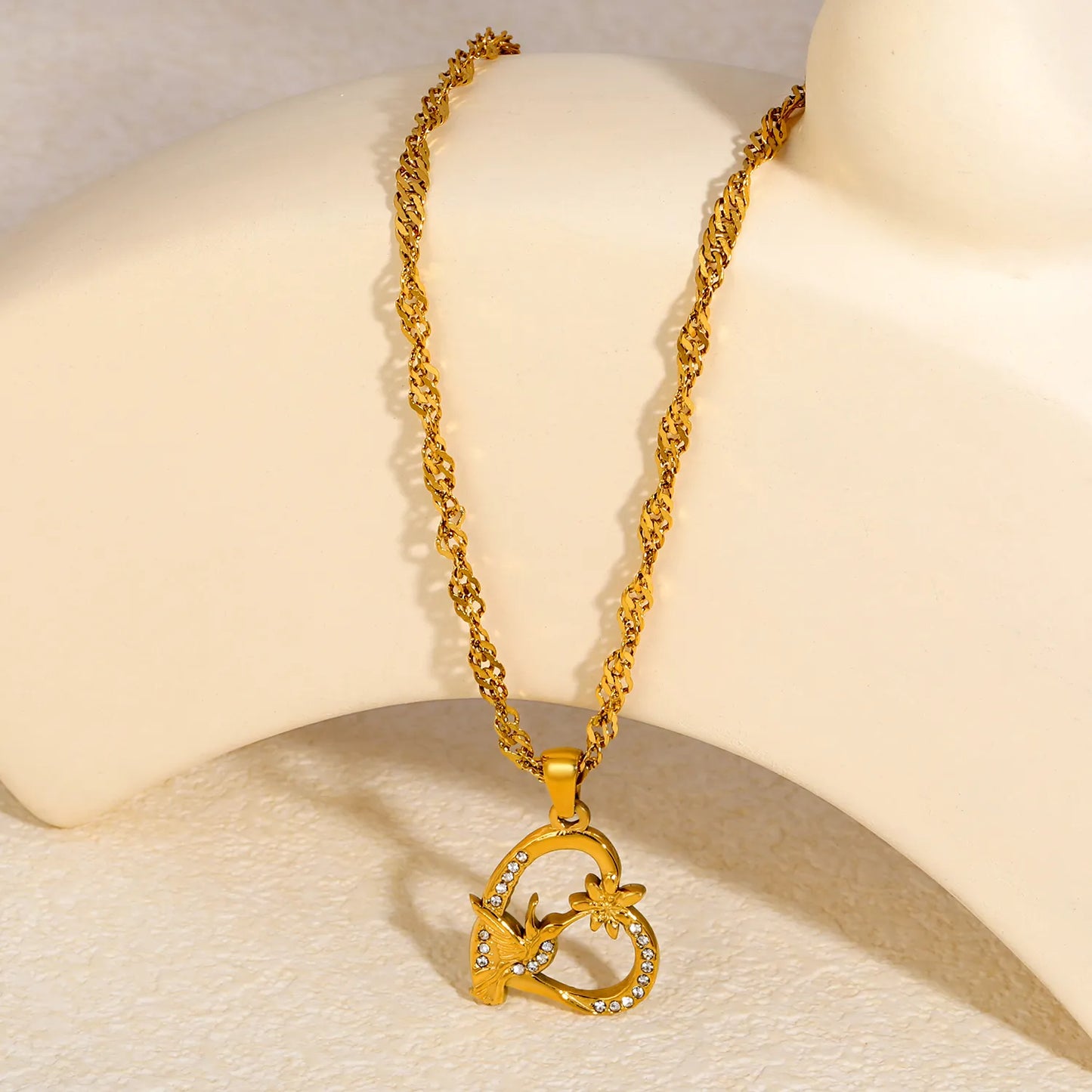 Wholesale CZ Hummingbird & Heart Pendant Necklace Adjustable 45+5cm | 3mm Twisted Cuban Chain | 18K Gold Plated | MOQ 12