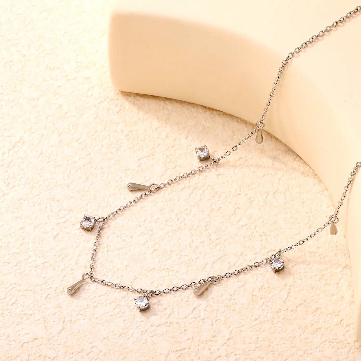 eardrop & CZ Charm Station Necklace| Adjustable 40+5cm | Gold & Silver Color Options | 18K Plated Stainless Steel | Wholesale Bulk Order MOQ 12