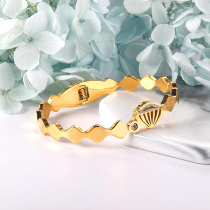 Stainless Steel Bangles On Hand Mental Bracelets For Women Shell Printed Rhinestone Bangles Customize Bangles Gifts