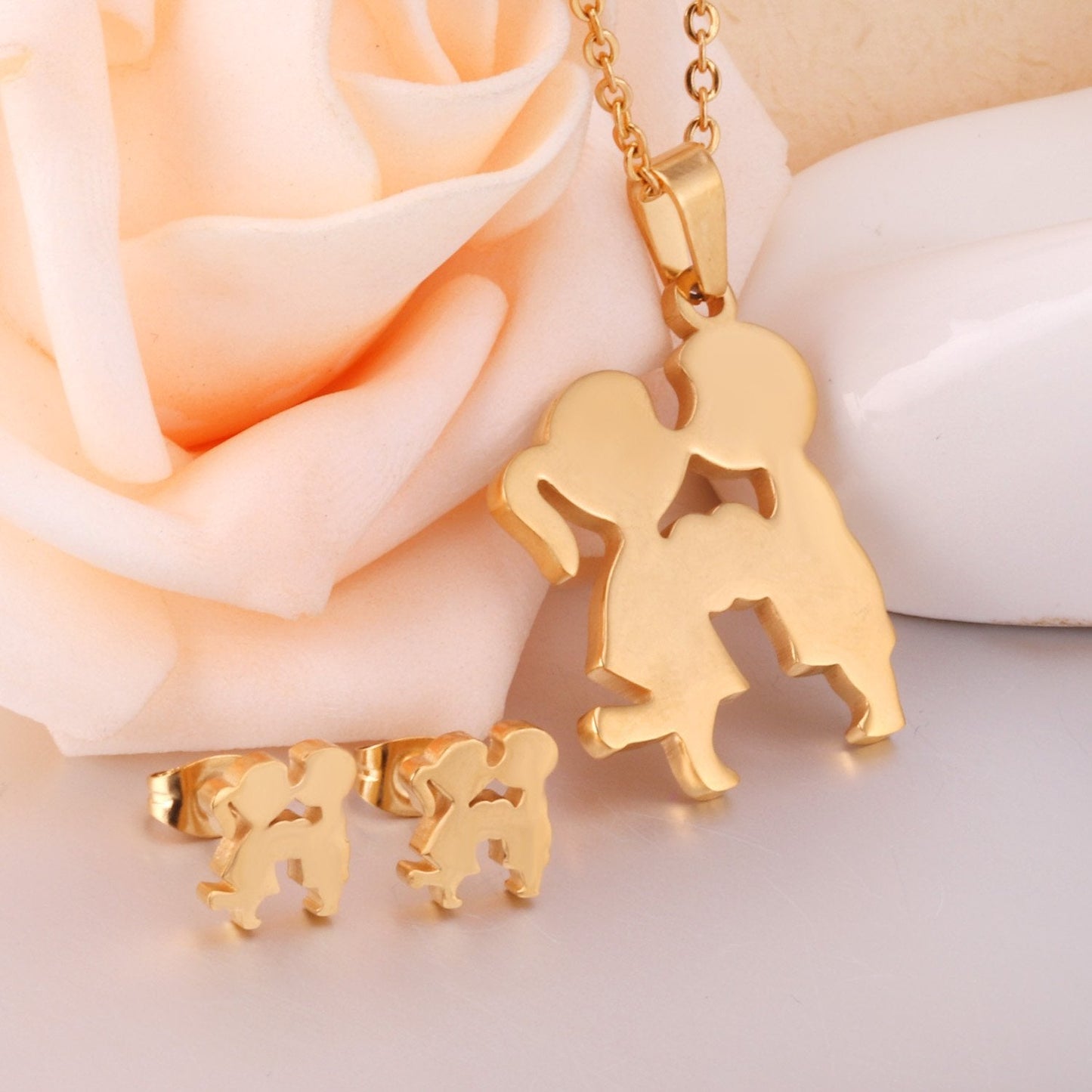 Romantic Lovely Boy Girl Kiss Necklace Earrings For Women Jewelry Sets Gift Dubai Jewellery set