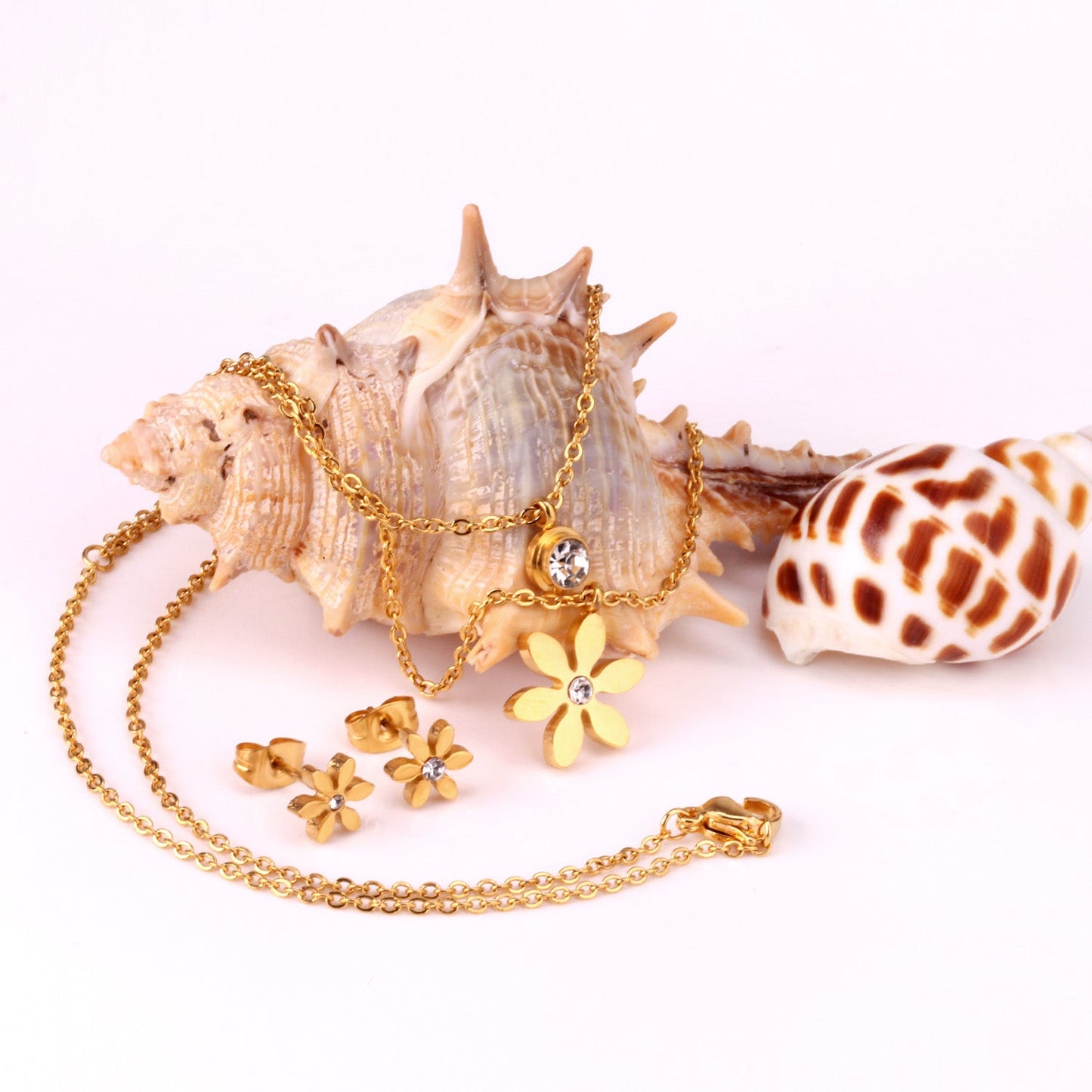 Gold/Steel Two-Chain Pendant Jewelry Set with Diamonds in the Shape of a Snowflake