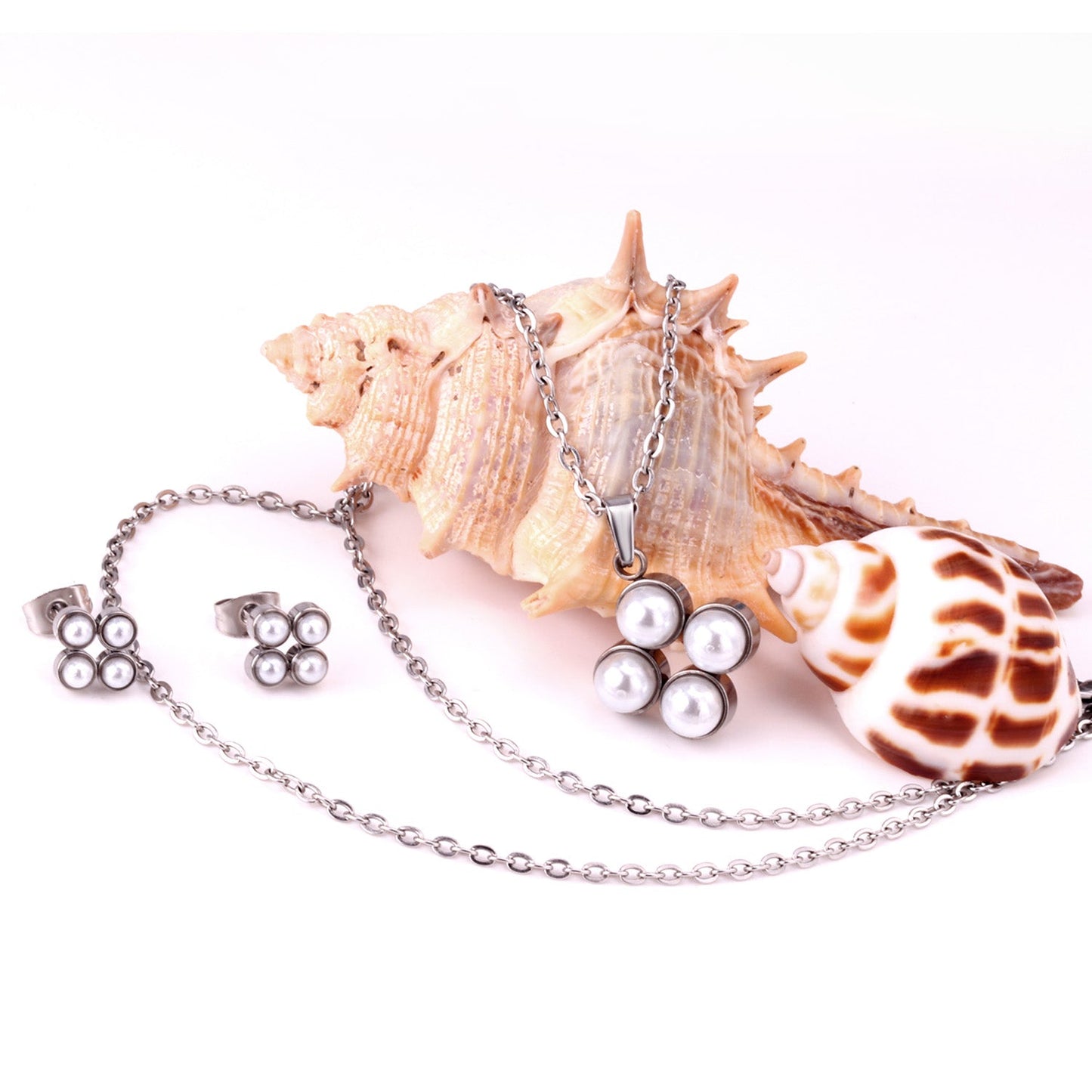 Steel/golden four-flower white pearl+diamond jewelry set