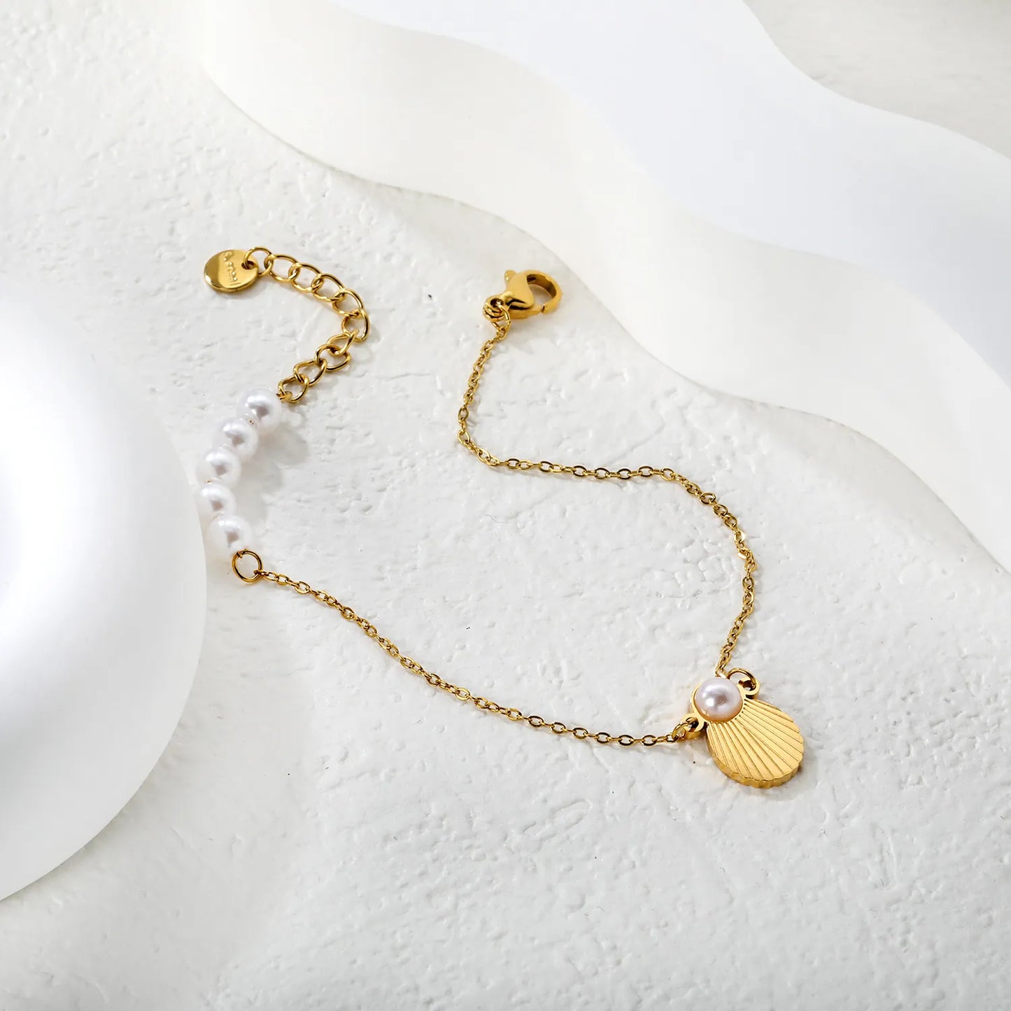 Wholesale Gold Plated Stainless Steel Shell Pearl Bracelet | Minimal Cross Chain Design | Adjustable Length