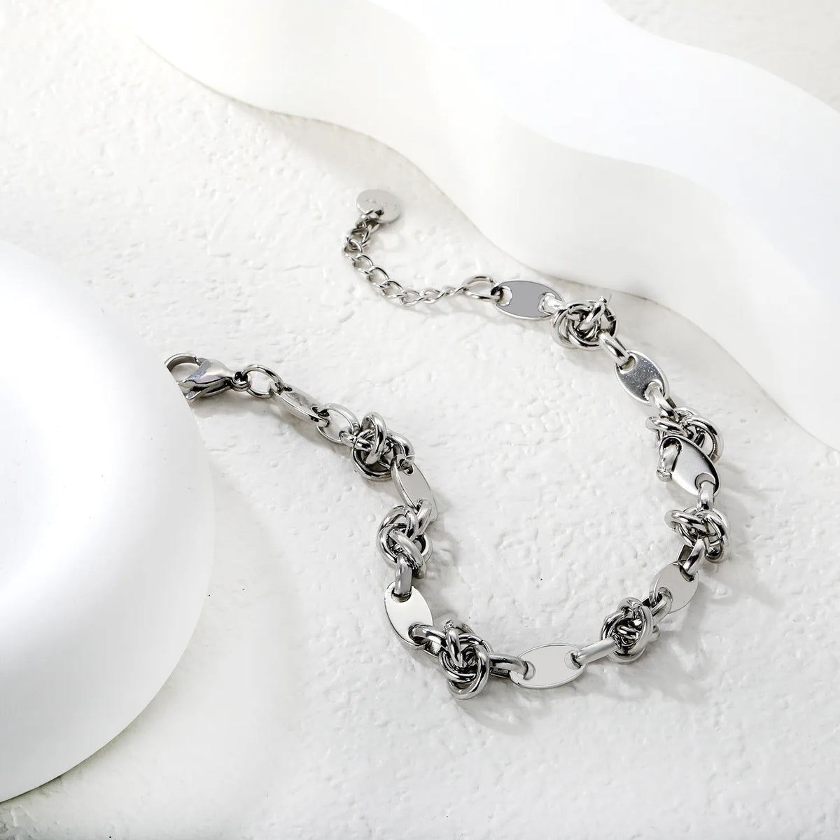 Wholesale Oval Plate & Knot Link Chain Bracelet in Gold Stainless Steel | Adjustable Minimal Statement Bracelet