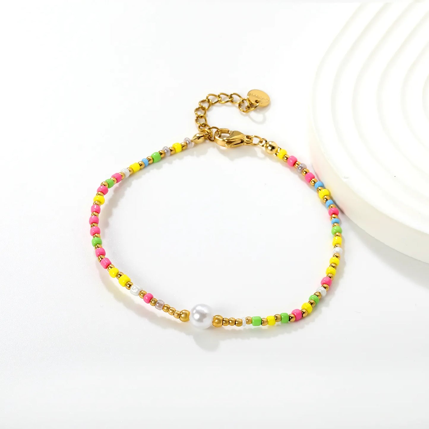 Wholesale Multi-Color Pearl Bracelet | 6x5.5mm Simulated Pearls | 18+3cm Gold Plated Chain | Colorful Beaded Jewelry