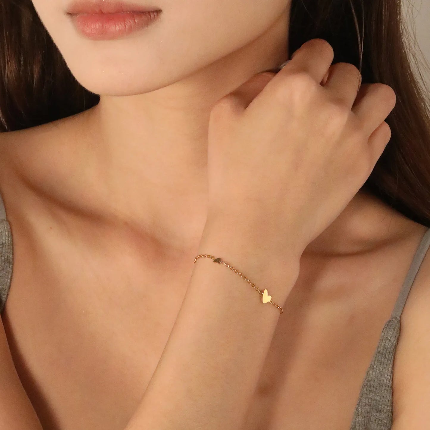 Bulk Asymmetric Heart Charm Bracelet | 316L Gold Stainless Steel w/ 5.8mm Crooked + 3.7mm Hearts (16+5cm) - Wholesale Boho Trend