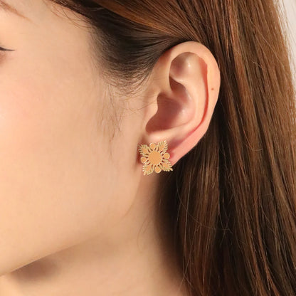 Wholesale Dainty Flower Earrings – 18K Gold Plated Stainless Steel Studs for Women