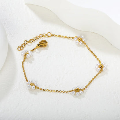 Wholesale Flower Pearl Bracelet | 8.7mm Floral Design with Simulated Pearl | 18+3cm Gold Plated Chain | Romantic Jewelry