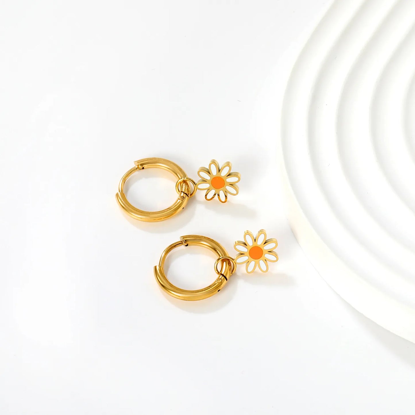 Wholesale 8.4mm Daisy Ear Cuff | 2cm Gold & Steel Huggie Earrings | 10mm Inner Diameter Flower Cartilage Jewelry